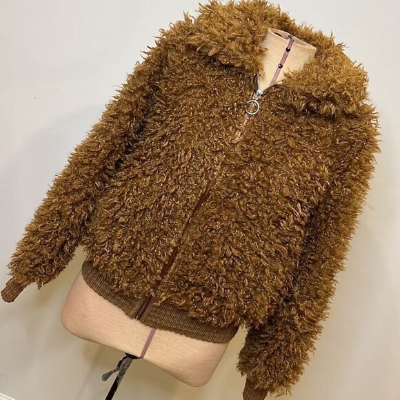 NWT Wild Fable Brown Teddy Zip Jacket - Size Medium - Picture 1 of 14